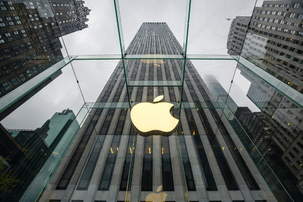 fachada-apple Fachada da Apple, uma empresa multinacional, em Nova Iorque.