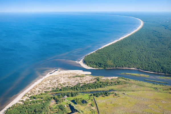 Foz em estuário, uma das partes de um rio.
